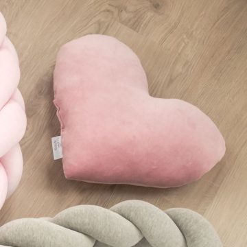 Szív alakú párna babaszoba dekoráció mályva
