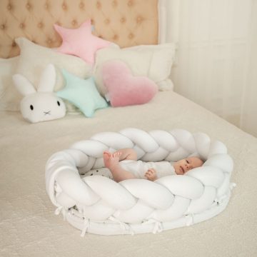 Fonott babafészek mini fehér